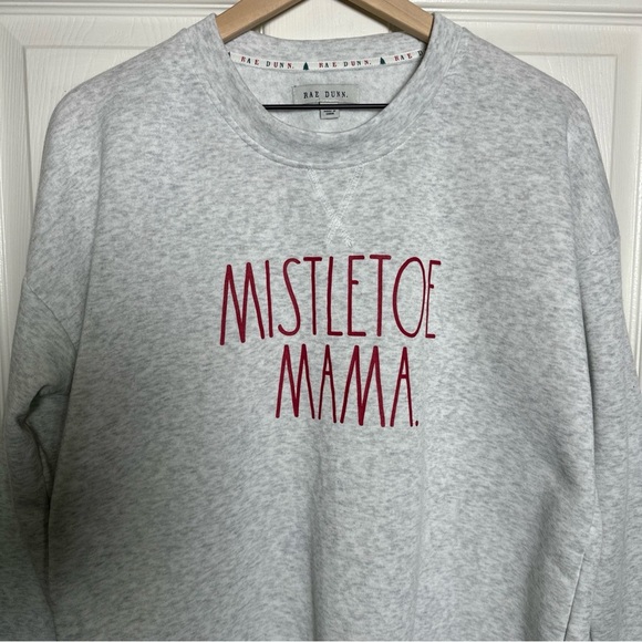 Rae Dunn Medium Mistletoe Mama Pullover Crewneck Sweatshirt Women's Christmas - Picture 3 of 9